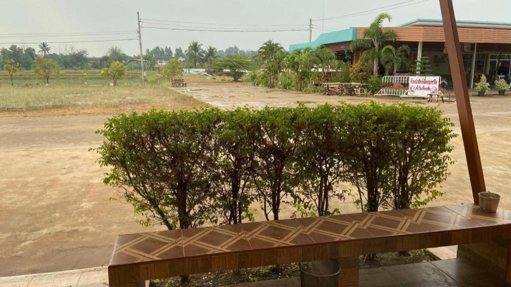 Prakaithong Hotel Amphoe Sawang Daen Din Exteriér fotografie