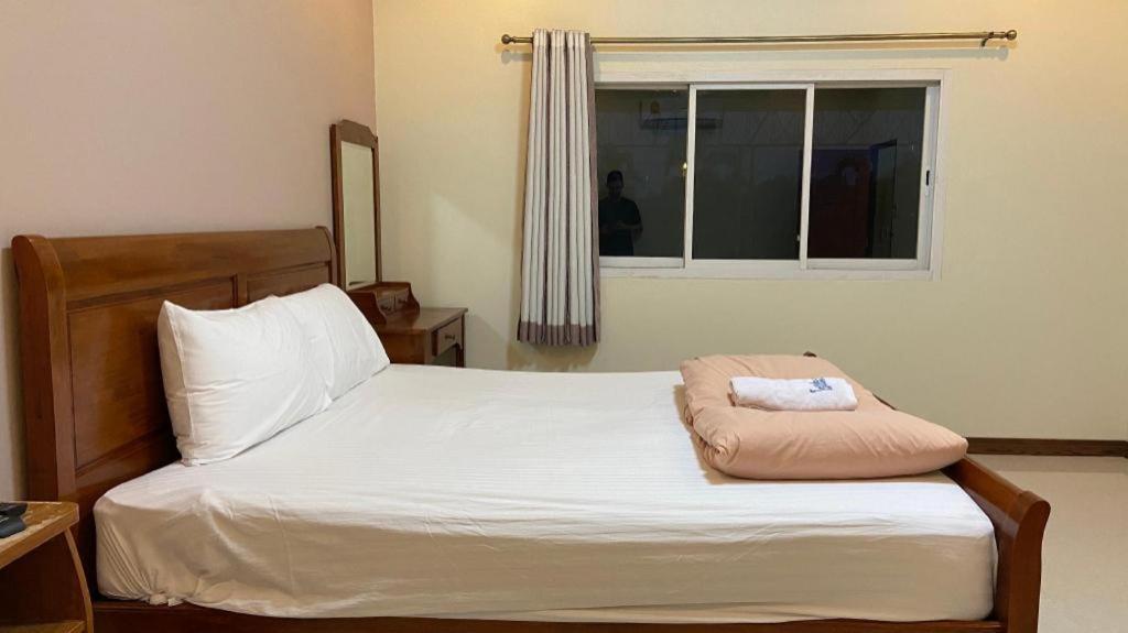 Prakaithong Hotel Amphoe Sawang Daen Din Exteriér fotografie