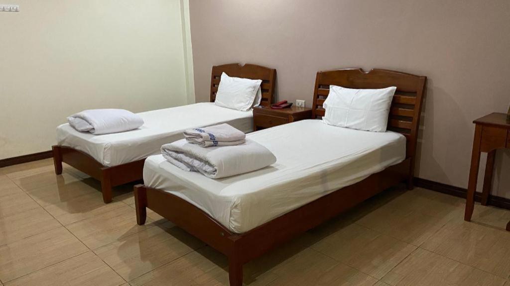 Prakaithong Hotel Amphoe Sawang Daen Din Exteriér fotografie