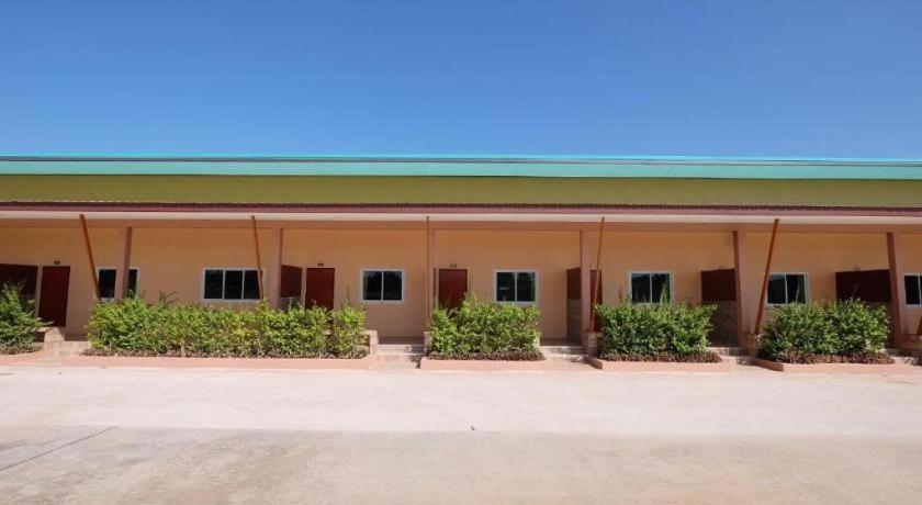 Prakaithong Hotel Amphoe Sawang Daen Din Exteriér fotografie